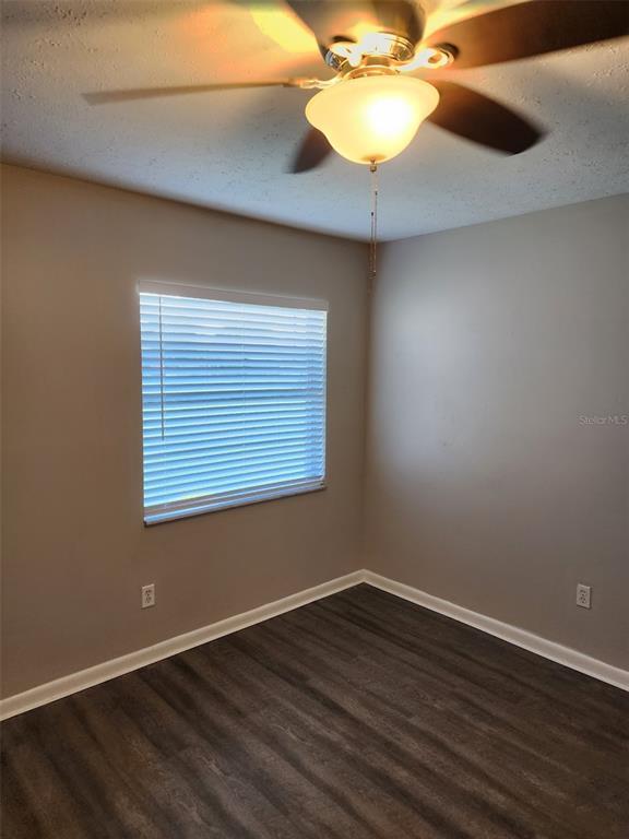 Building Photo - 9502 Fieldview Cir