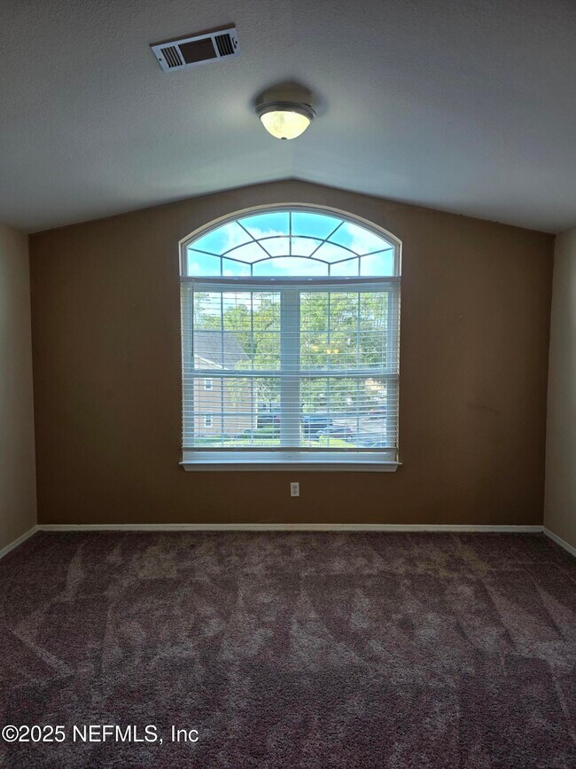 Building Photo - 13810 Sutton Park Dr N