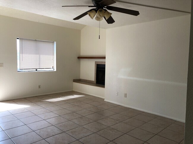 Building Photo - 2650 E McKellips Rd