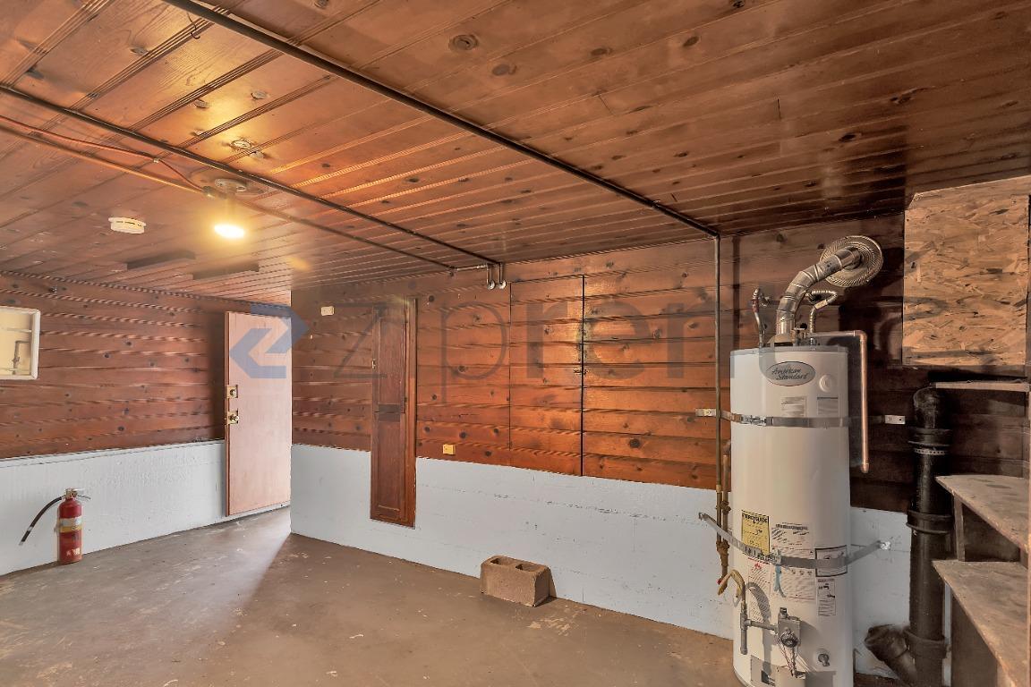 Building Photo - Unit