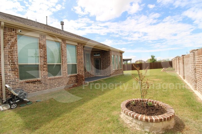 Building Photo - 7324 Black Cherry Ln