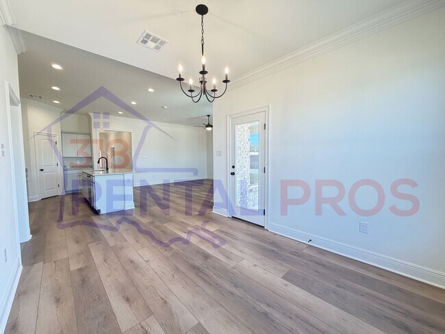 Building Photo - New Construction! 3 Bed 2 Bath in Country Club Estates!