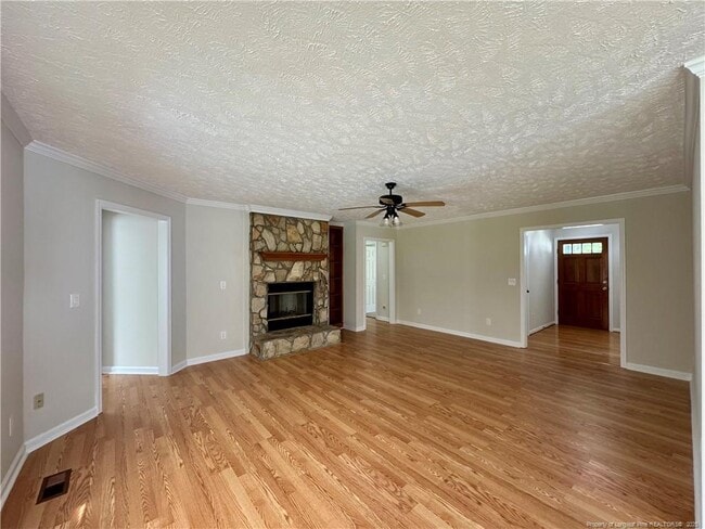 Building Photo - 250 Buhmann Dr