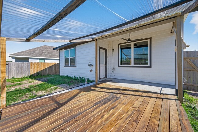 Building Photo - 22519 Javelina St