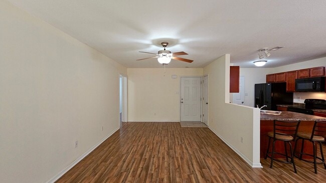 Building Photo - 3 BR 2 BA Liberty Hills