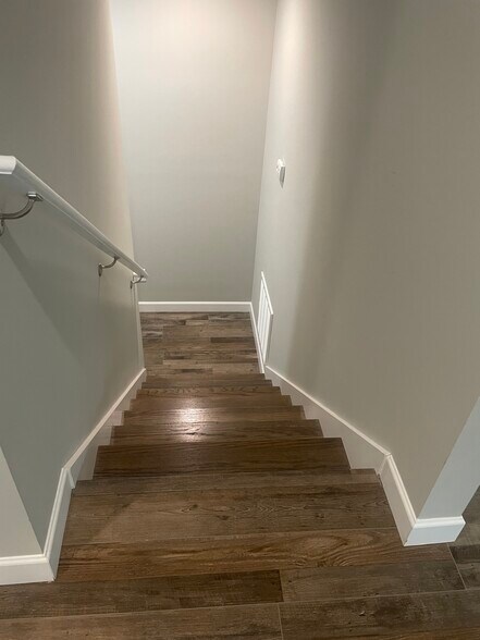 Building Photo - 176 Ridge Pointe Dr