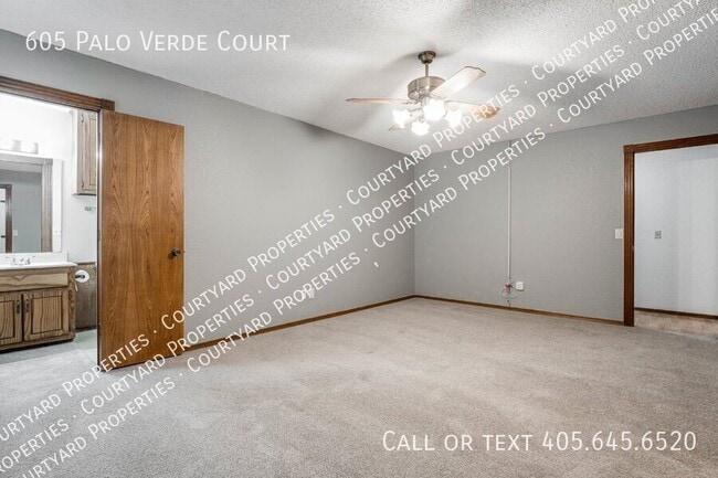 Building Photo - 605 Palo Verde Ct