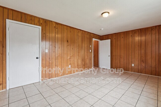 Building Photo - 218 Lovelace Rd