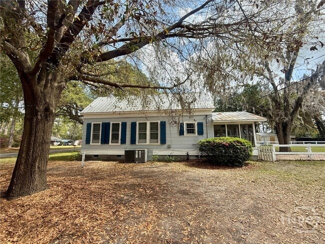 Building Photo - 504 N Maple St