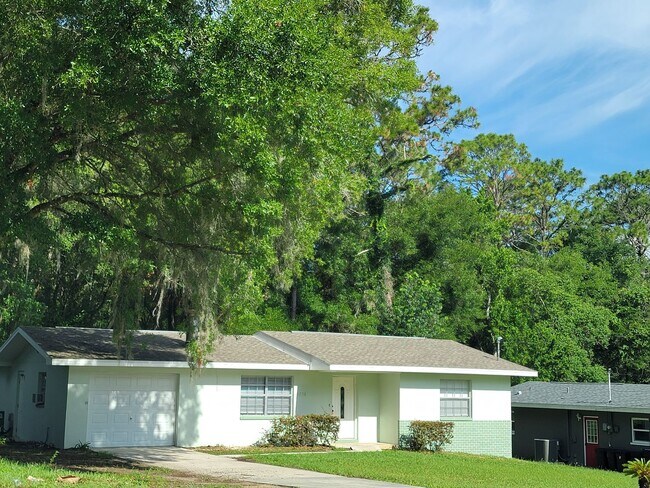 Building Photo - 3738 S Apopka Ave