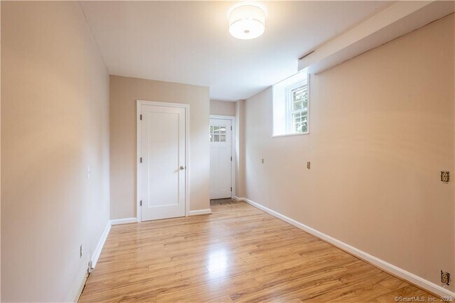 Building Photo - 55 Cider Mill Ln