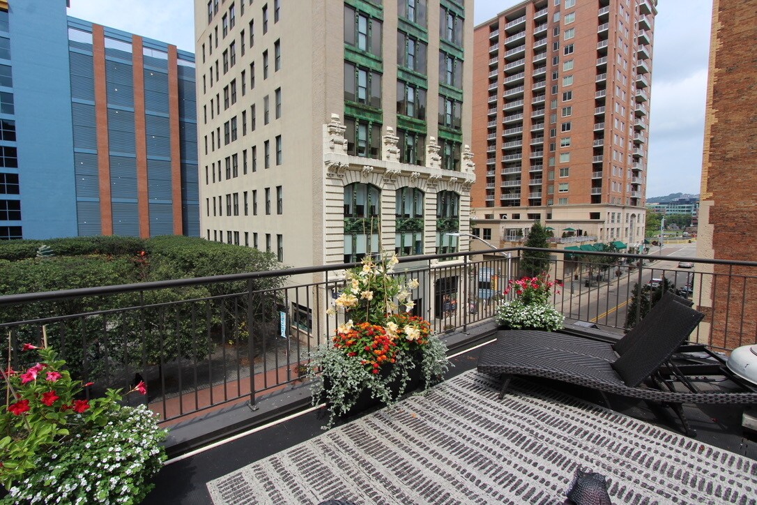 Rooftop - 139 7th St