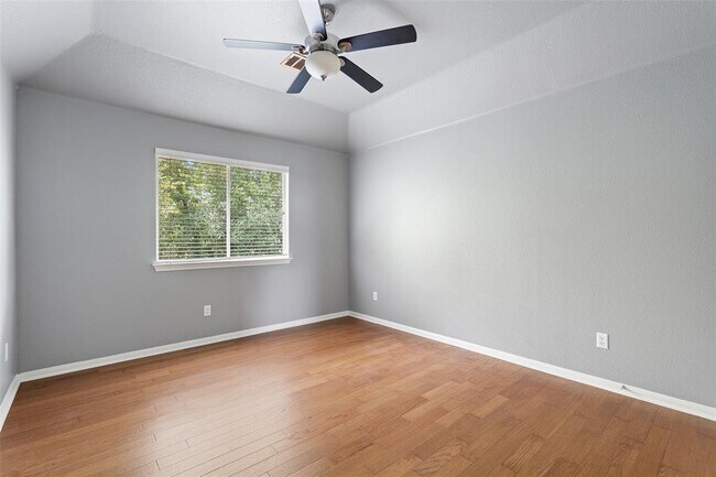 Building Photo - 908 Golden Palomino Ct
