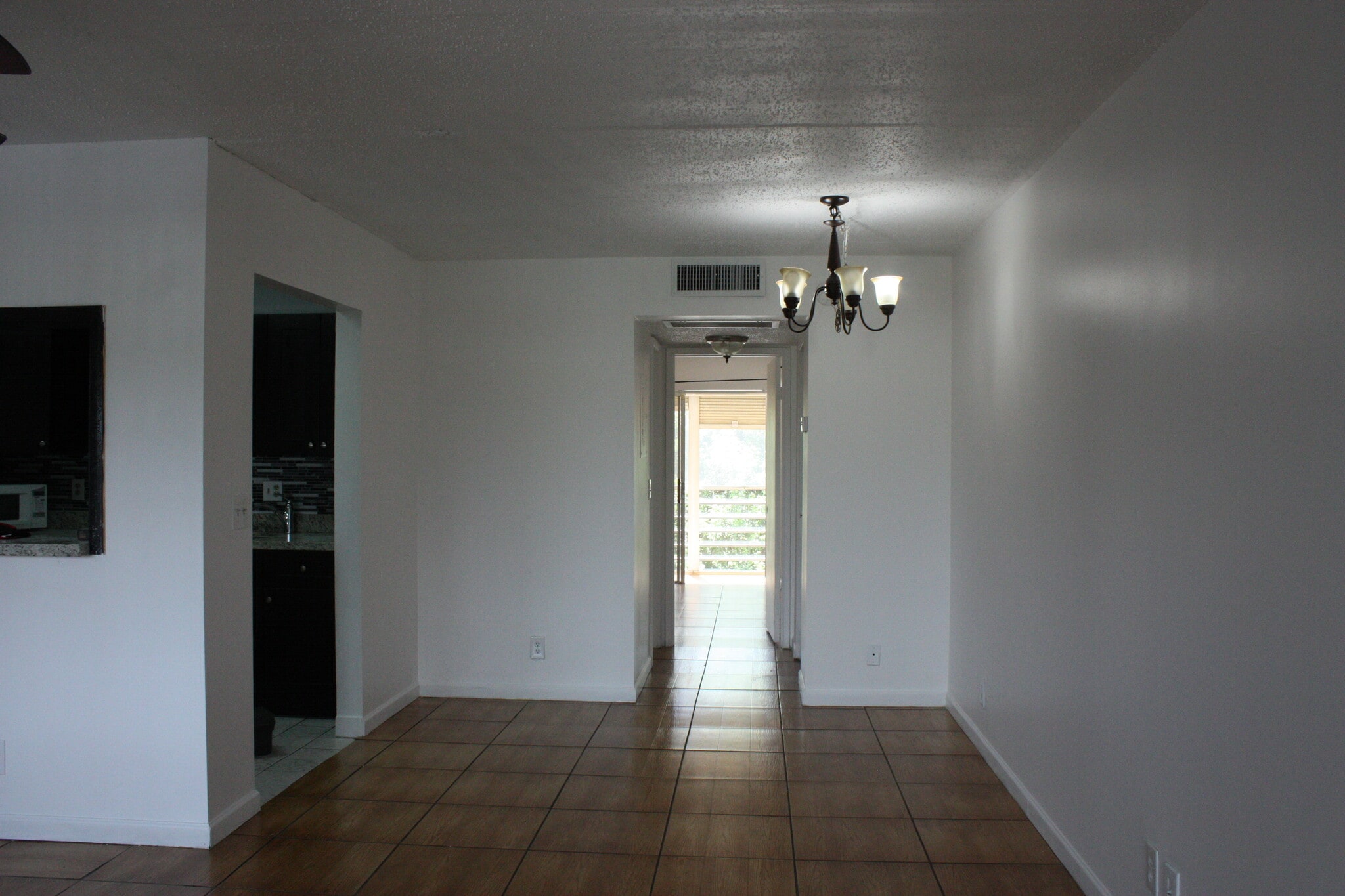 Building Photo - 2200 Springdale Blvd