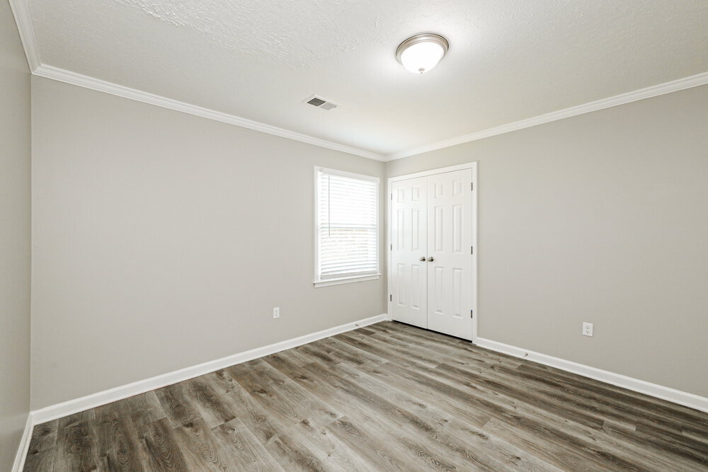 Building Photo - 7440 Richmond Rd