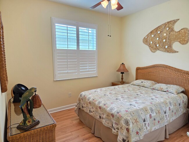 Building Photo - Beautifully Decorated Home~Turn Key~Commun...