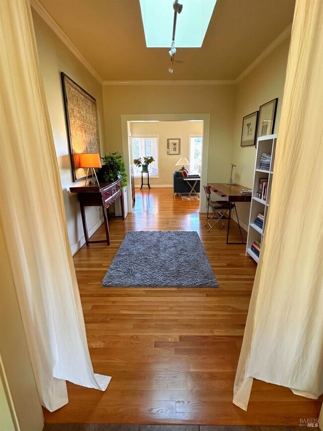 Building Photo - 926 Champion Ln