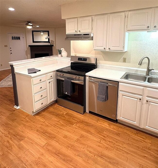 Building Photo - 503 Algerita Dr