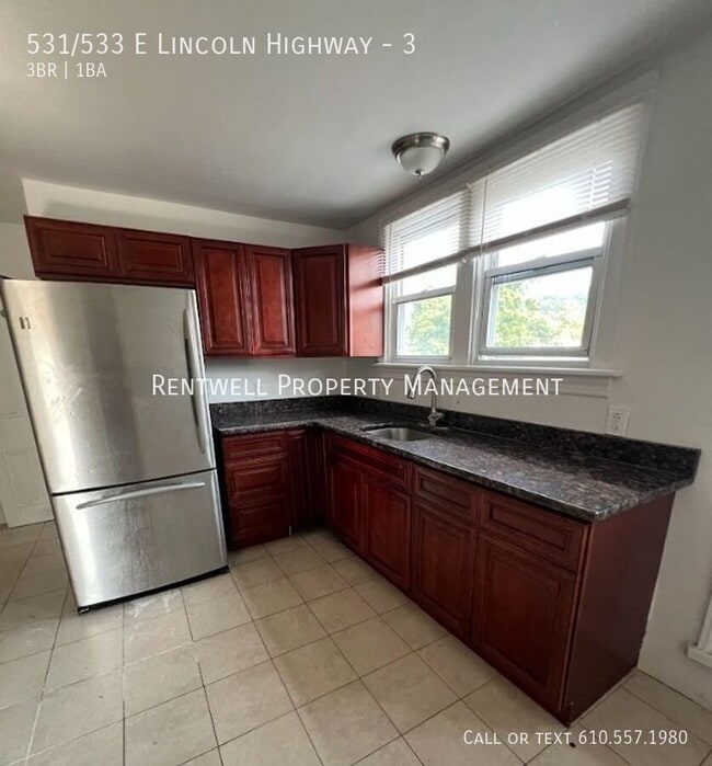 Building Photo - 531/533 E Lincoln Highway-3