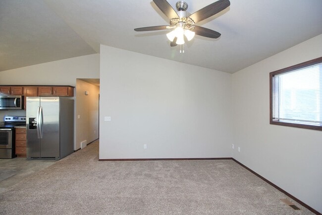 Building Photo - 1030 Tanner Ct