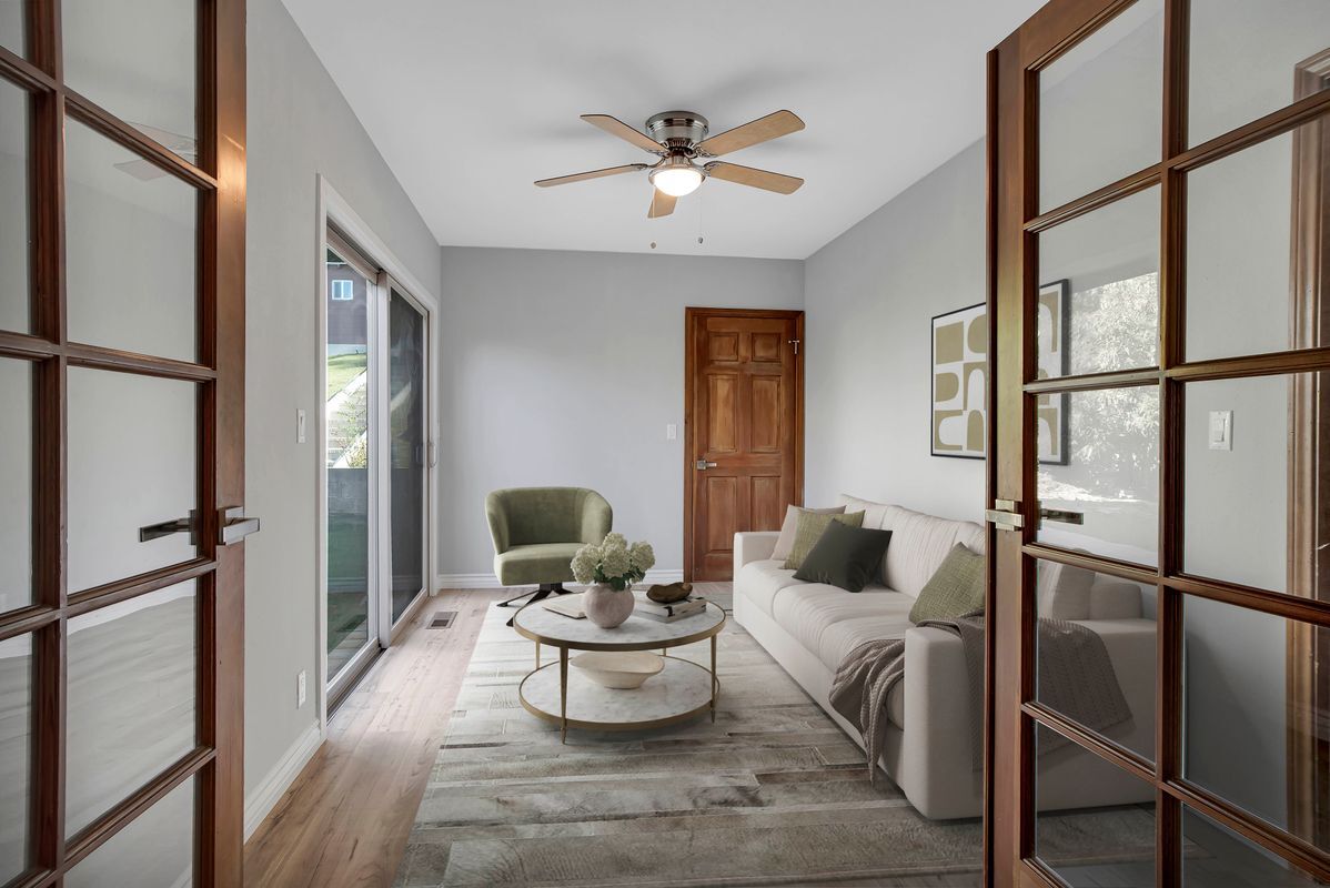 Building Photo - 15470 Longbow Dr