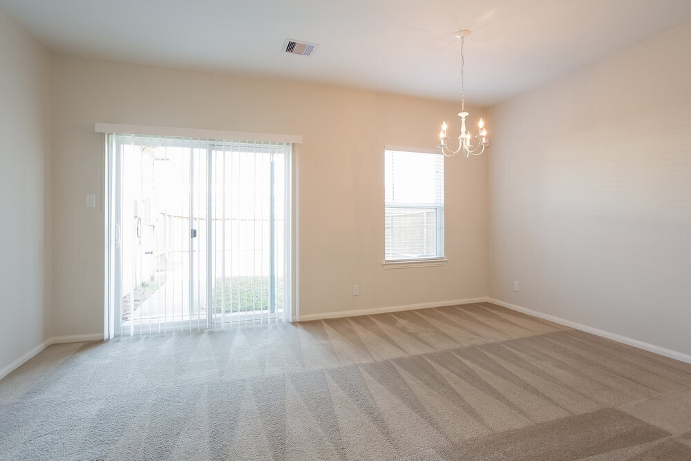 Building Photo - 8119 Almera Falls Dr