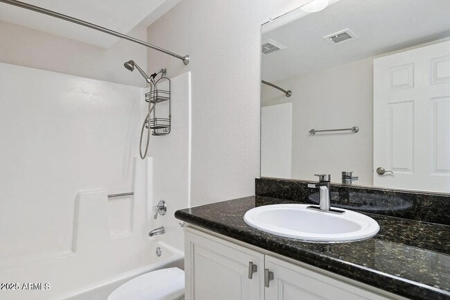 Building Photo - 935 N Granite Reef Rd