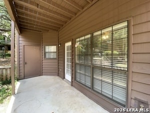 Building Photo - 8655 Datapoint Dr