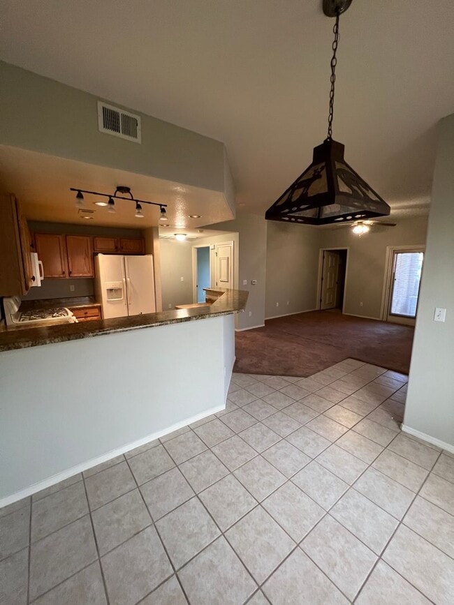 Building Photo - Rancho Mirage CONDO 1 Bedroom 1 Bath  1/CG