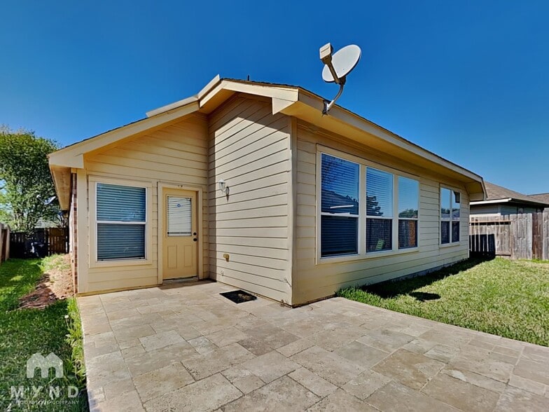 Building Photo - 19215 Mustang Pointe Ln