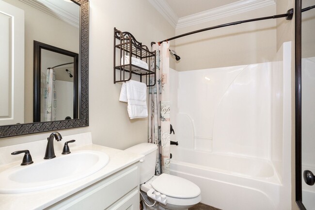 Building Photo - Fully Furnished, All-Inclusive Lakefront L...