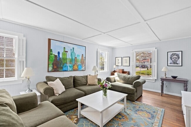 Building Photo - 20 Damon Rd