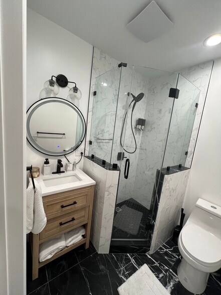 Bathroom - 1849 W 49th St