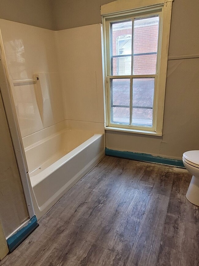 Building Photo - 55 N Church St