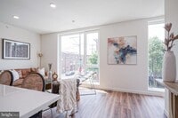 Building Photo - 1301 Bainbridge St