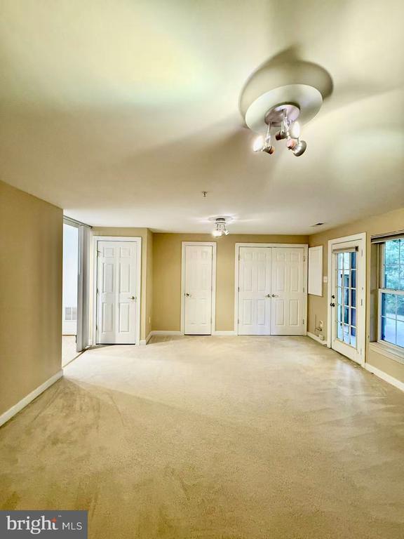 Building Photo - 13772 Lambertina Pl