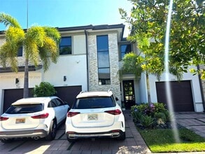 Building Photo - 15785 NW 91st Ct