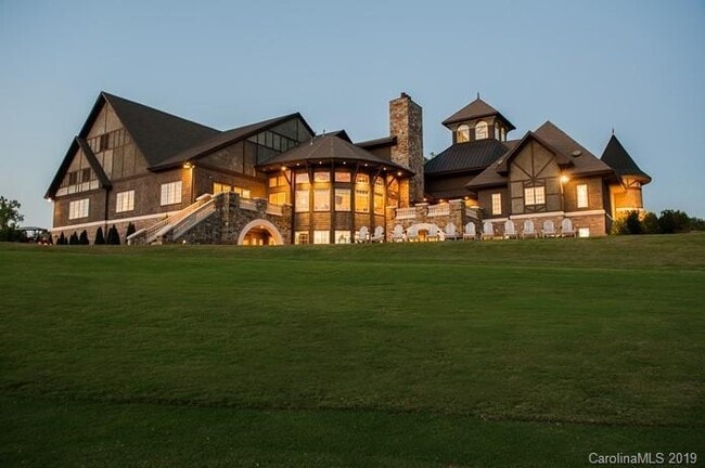 Building Photo - 15429 Topanga Dr