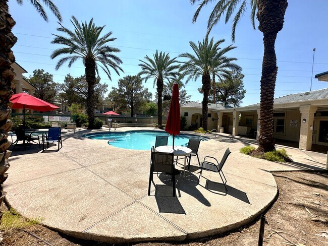 Building Photo - 5155 W Tropicana Ave