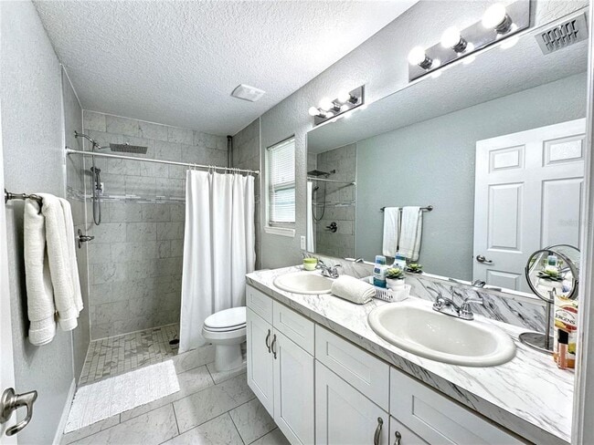 Building Photo - 1407 NW 18th Ct