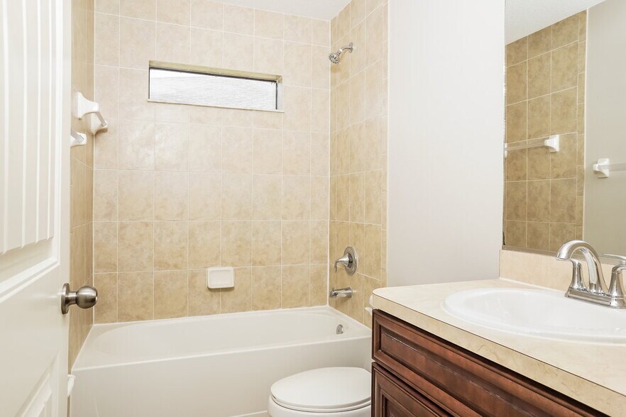 Building Photo - 433 San Lorenzo Ct