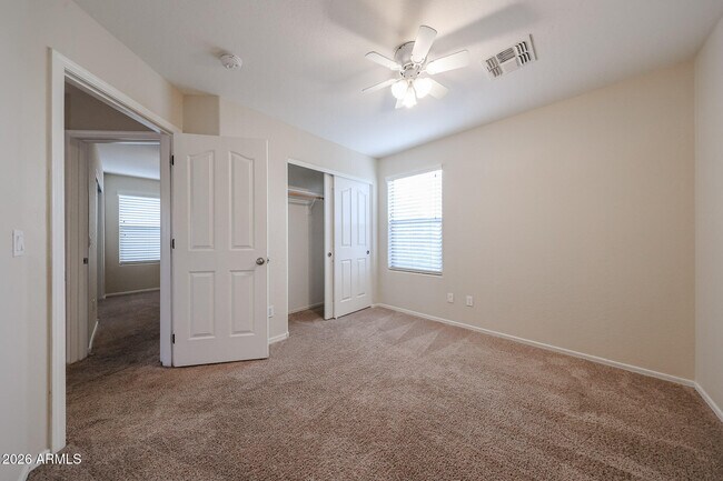 Building Photo - 9043 W Fullam St