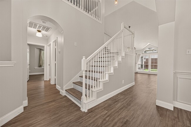 Building Photo - 16523 Wax Mallow Dr