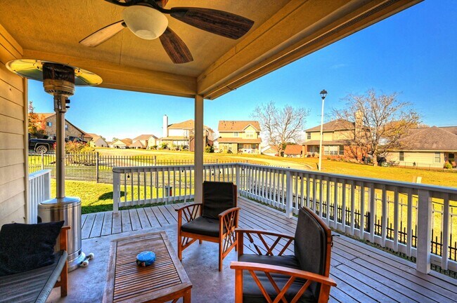 Building Photo - 108 Cove Cir
