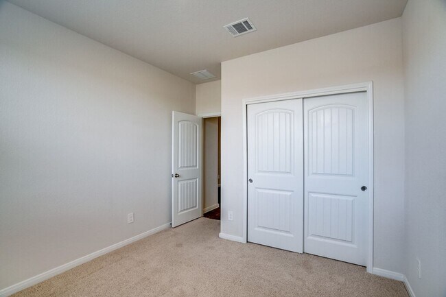 Building Photo - 152 Docile Lp