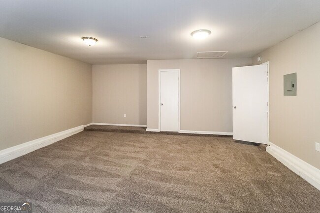 Building Photo - 2357 Deep Shoals Cir