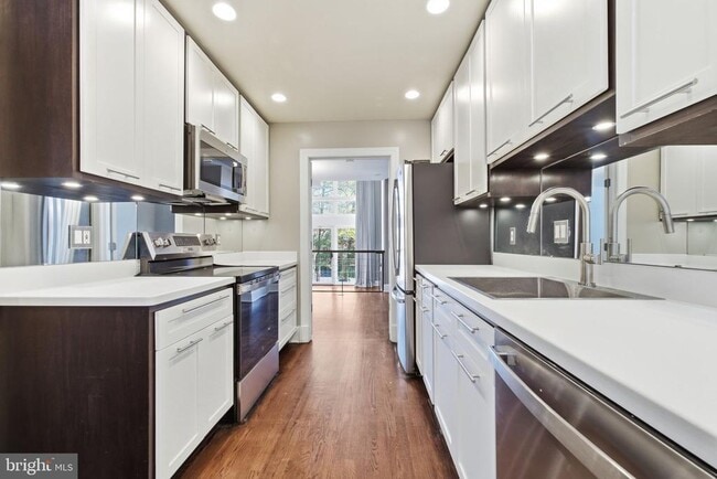 Building Photo - 3919 Georgetown Ct NW