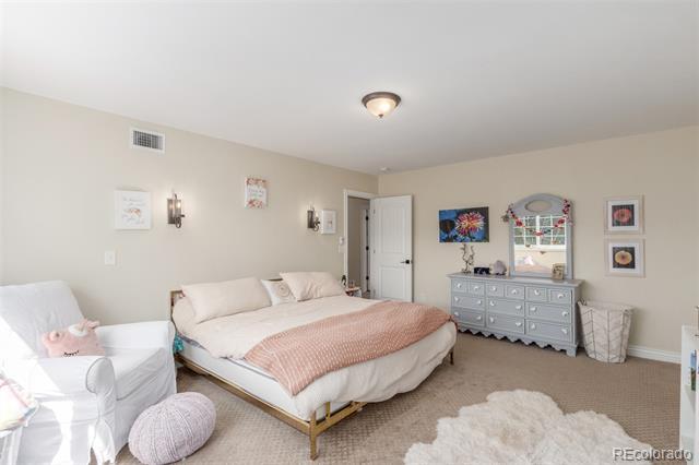 Building Photo - 3577 S Hillcrest Dr