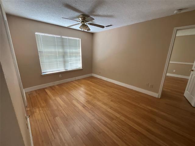 Building Photo - 1705 Huntington Dr