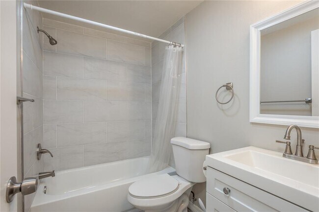 Building Photo - 5646 Festivo Dr